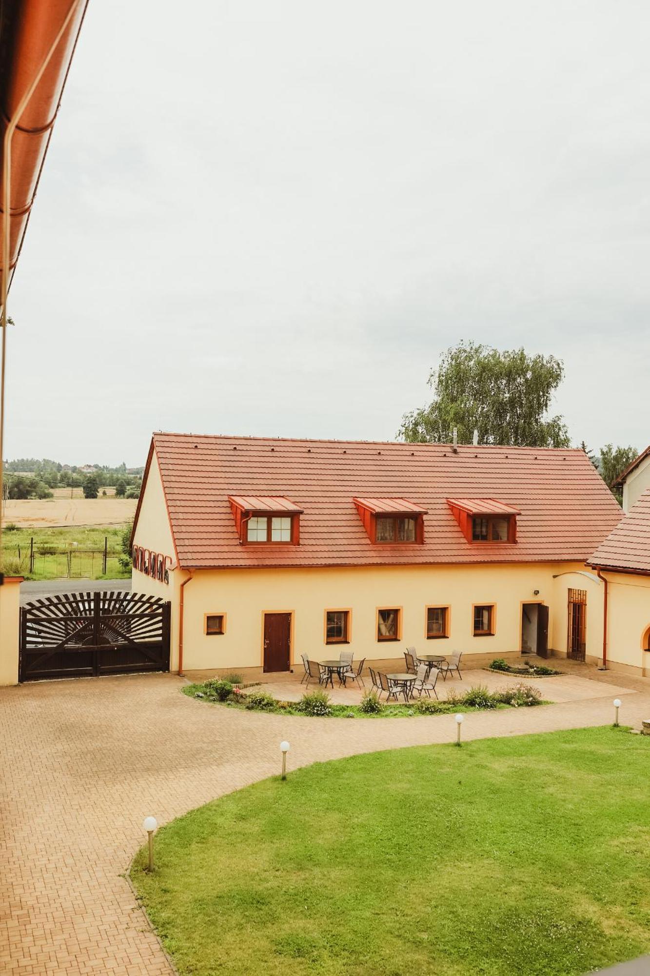 Sport - Relax Buky Hotel Františkovy Lázně Eksteriør billede