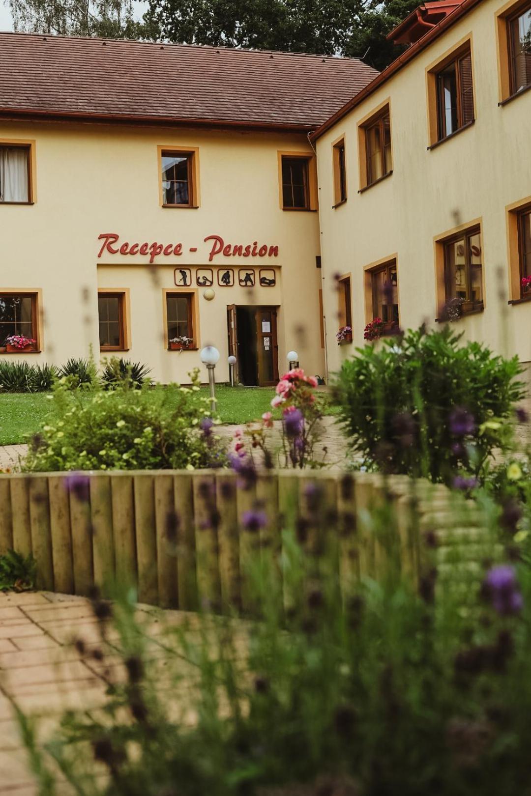 Sport - Relax Buky Hotel Františkovy Lázně Eksteriør billede